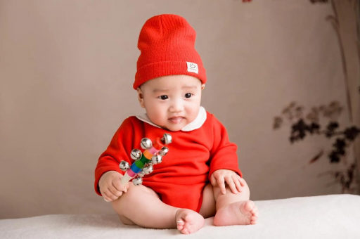 临朐3个月宝宝翻身